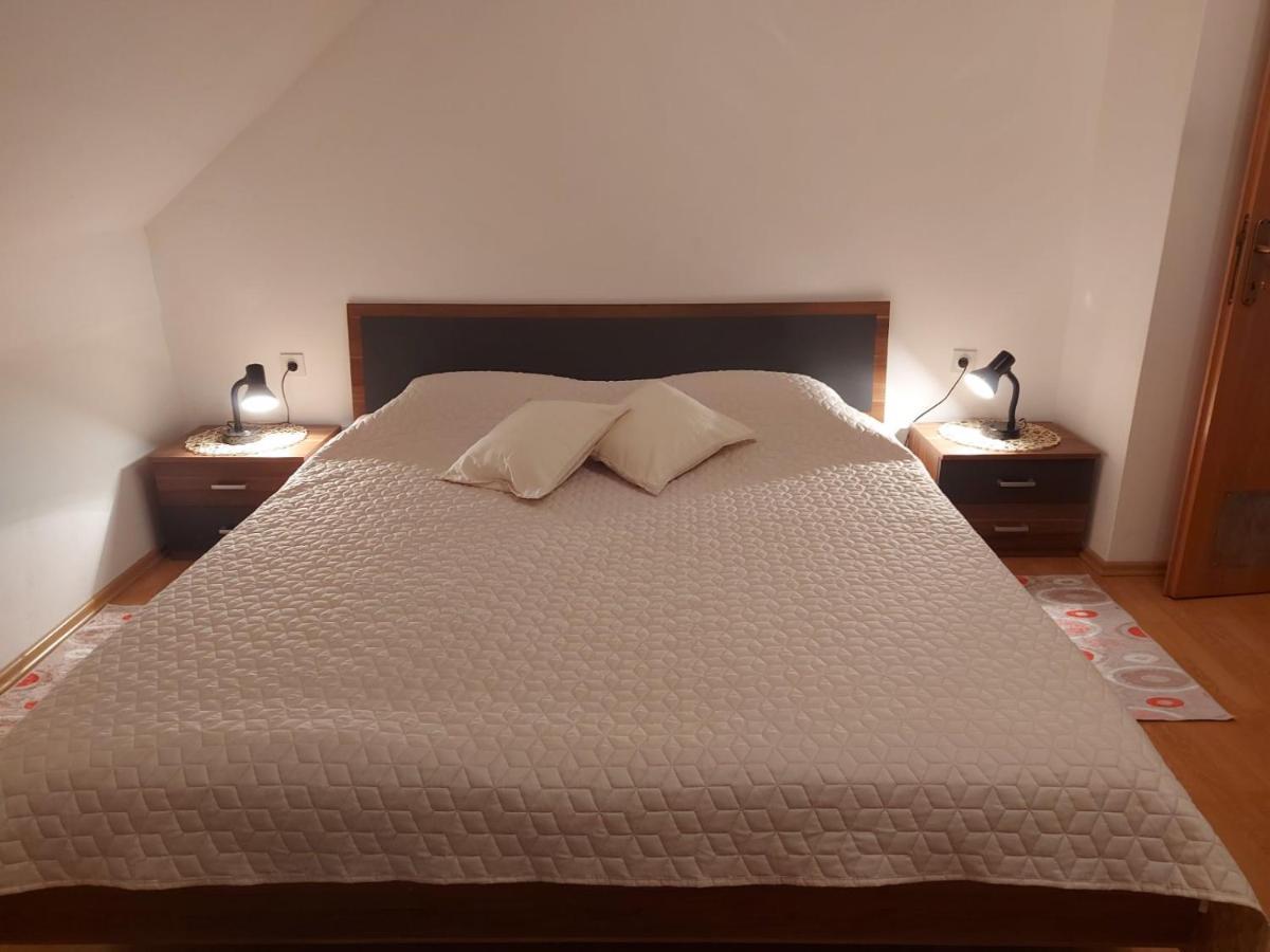 Apartman Skender 3* Ravna Gora Exterior foto