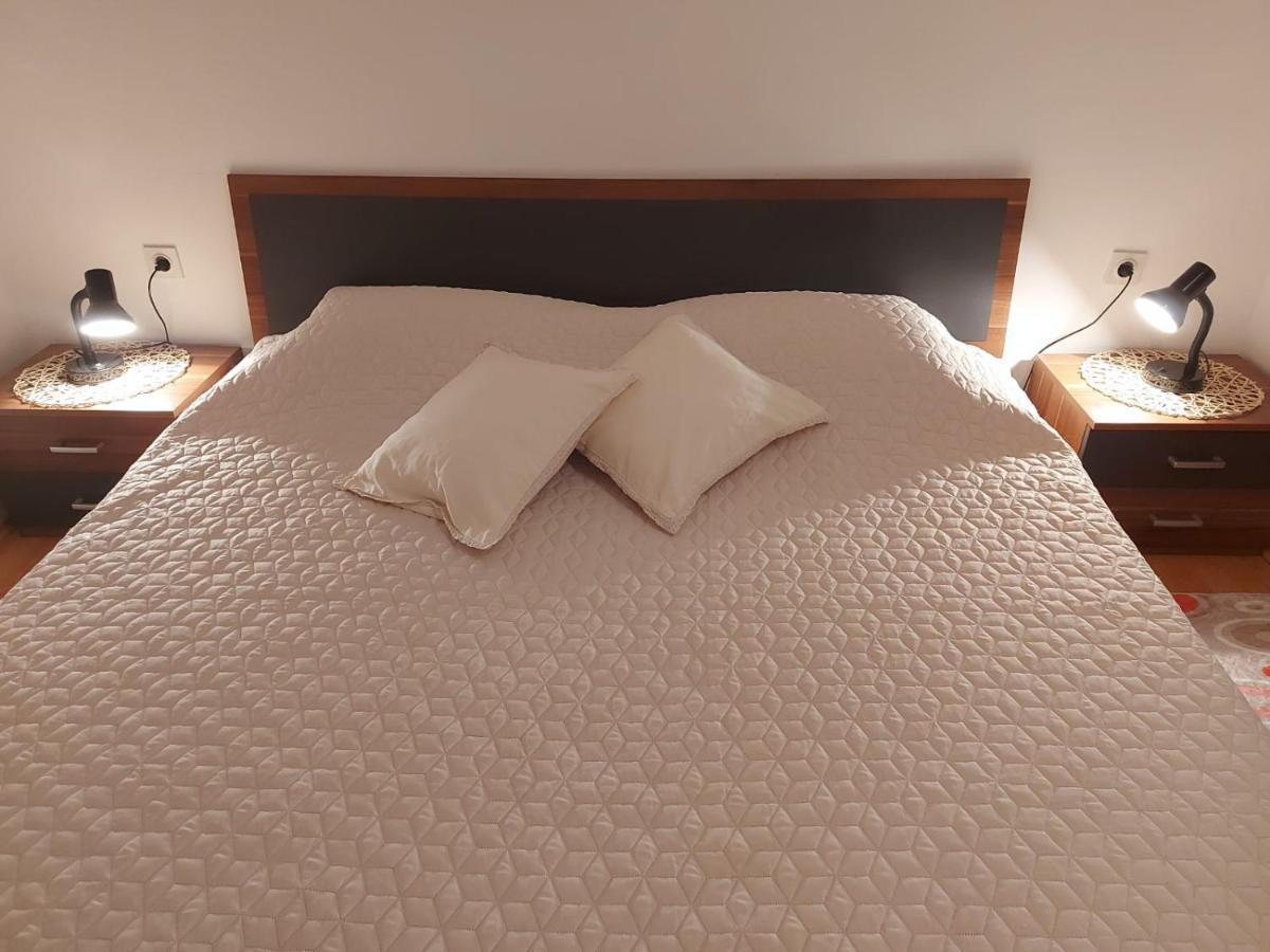 Apartman Skender 3* Ravna Gora Exterior foto