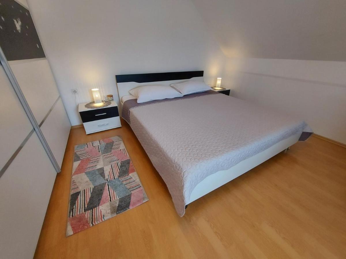 Apartman Skender 3* Ravna Gora Exterior foto