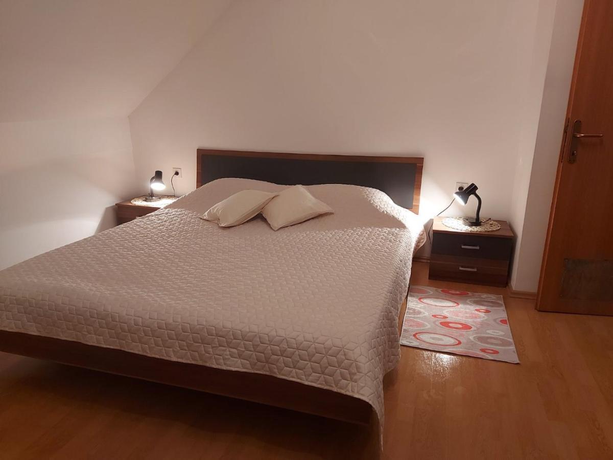 Apartman Skender 3* Ravna Gora Exterior foto